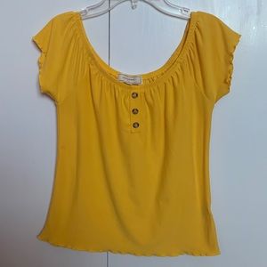 no comment || Yellow Top